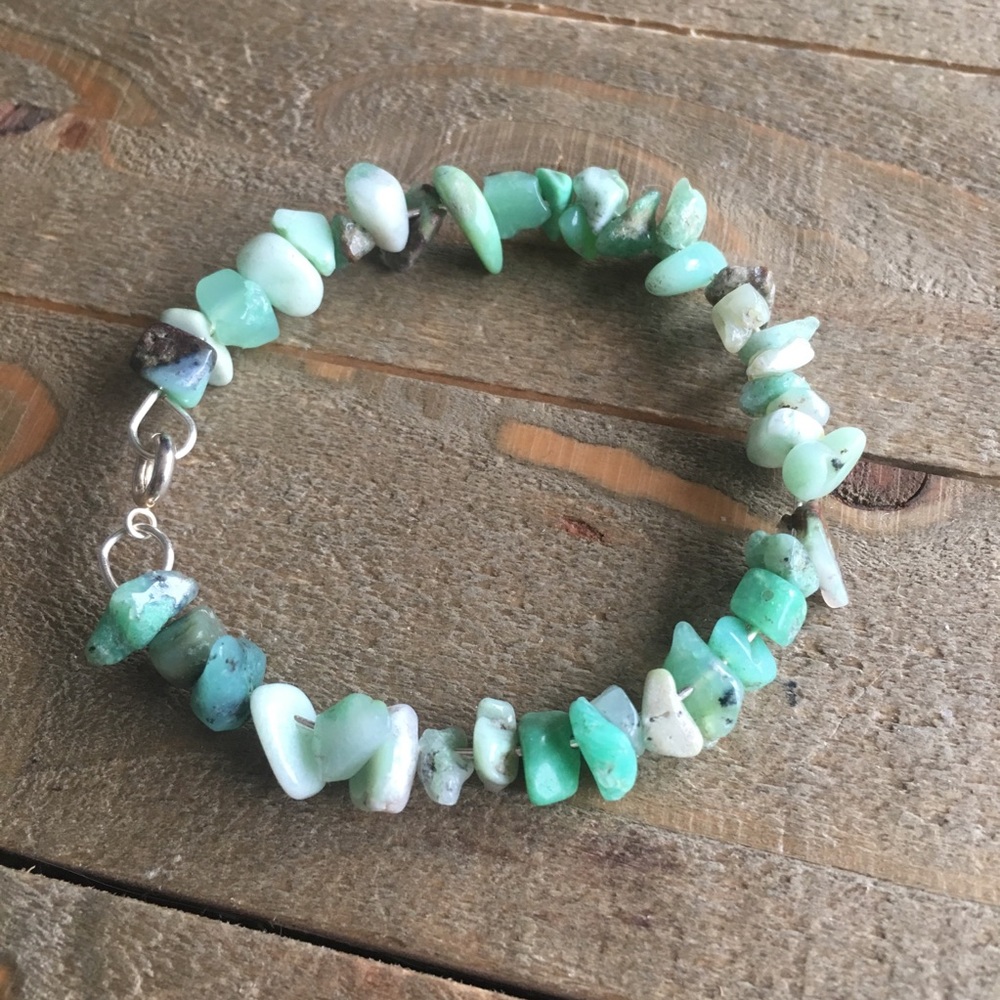Aventurine Gemstone Chip Bracelet - Picture 3 of 4